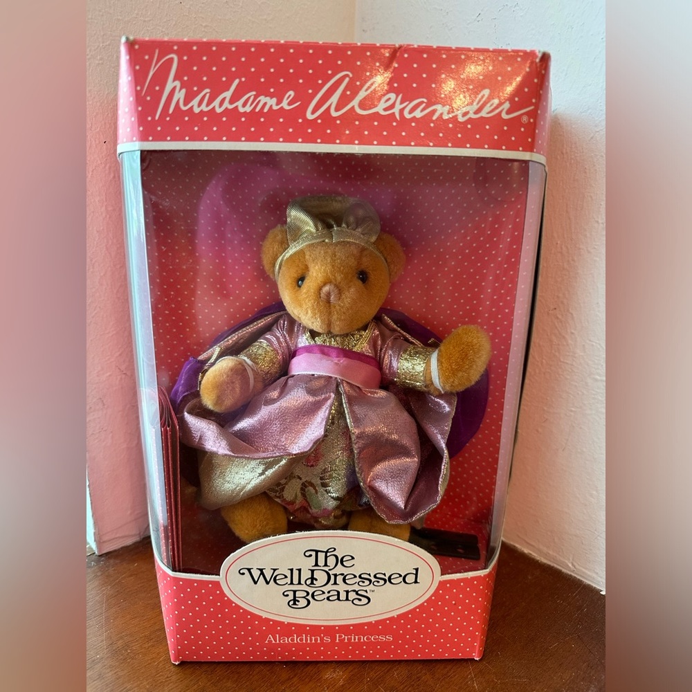 Madam Alexander Aladdin’s Princess Bear
